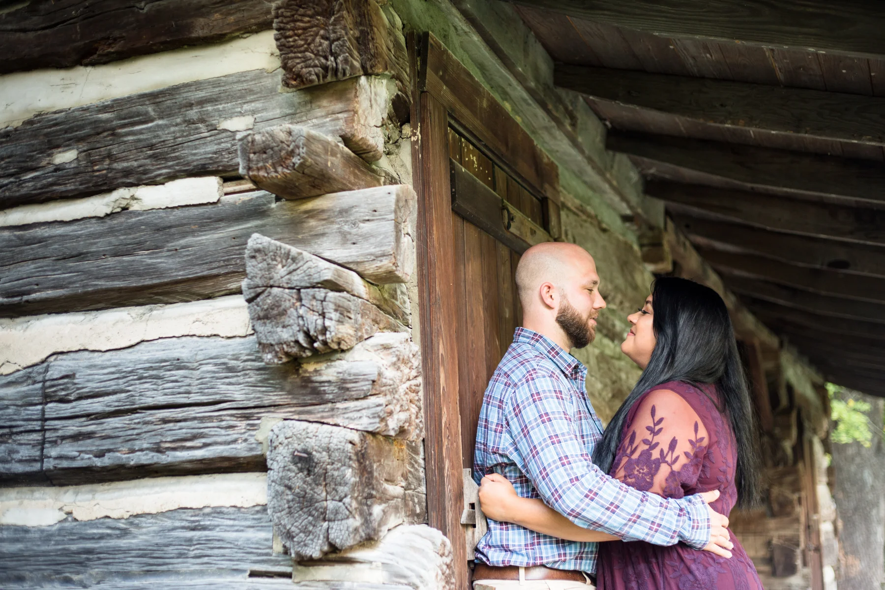 Lauren-and-Johnathan-enagement-sneak-peak-0024.jpg