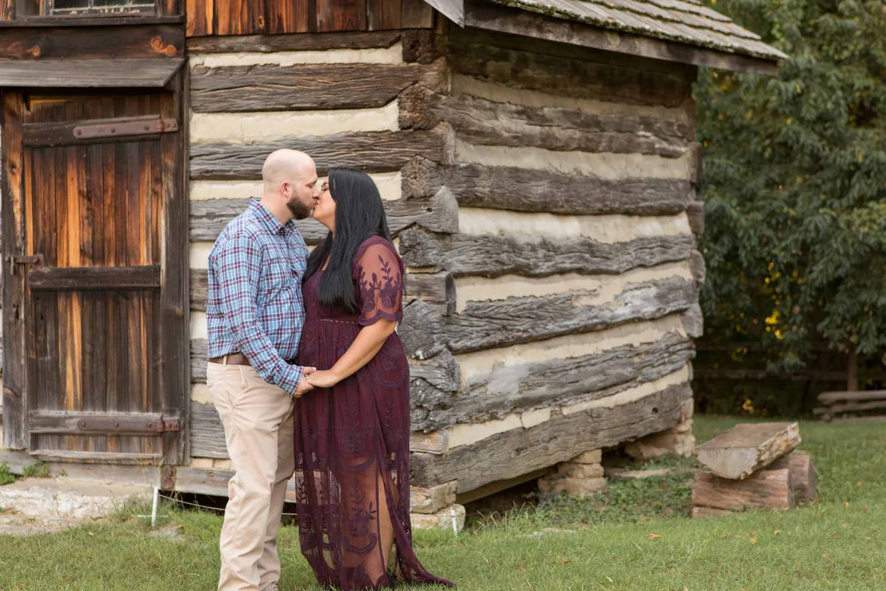 Lauren-and-Johnathan-enagement-sneak-peak-0029.jpg