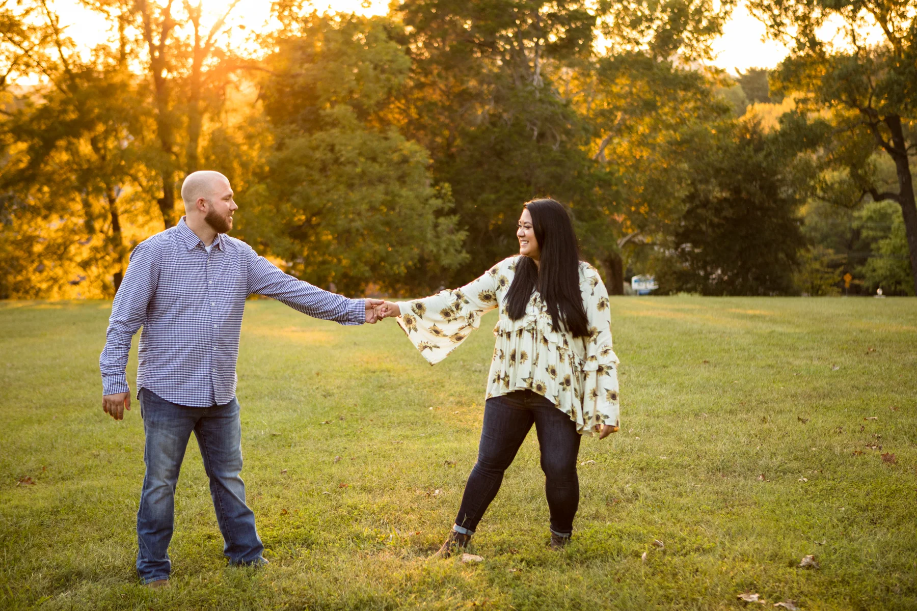 Lauren-and-Johnathan-enagement-sneak-peak-0059.jpg