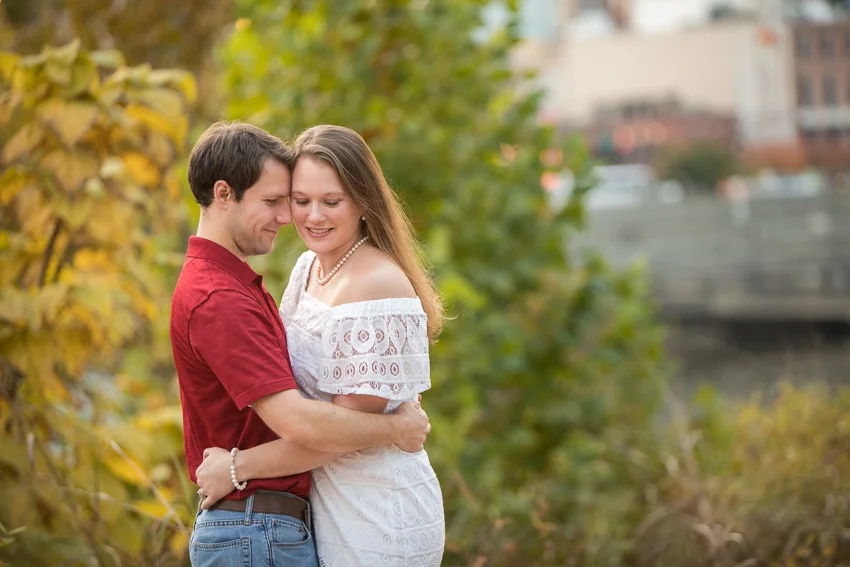 Nashville-Engagement-Session-Riverfront-Park-Aubree-and-Austin-0108.jpg