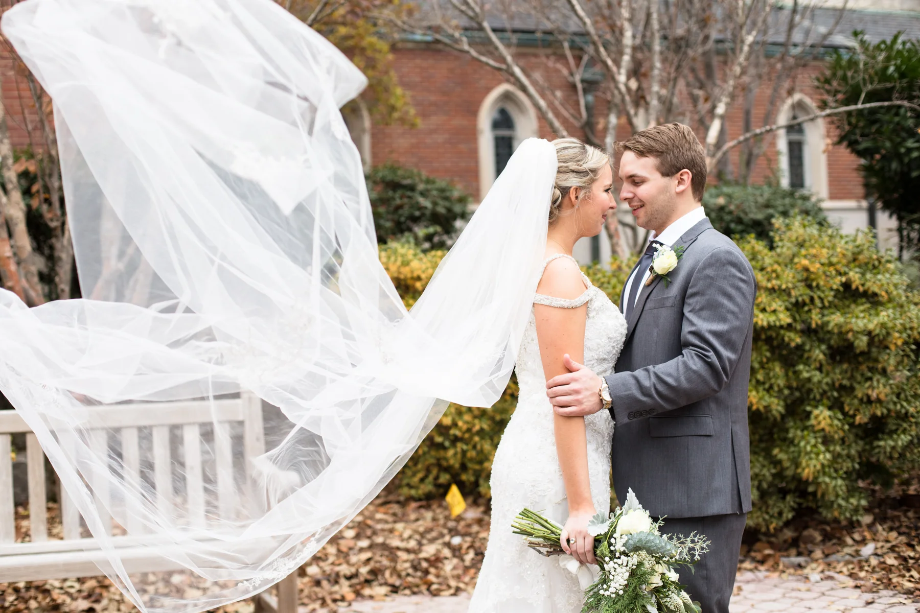 Kelli-and-Matt-Nashville-Wedding-Sneak-Peak-0131.jpg