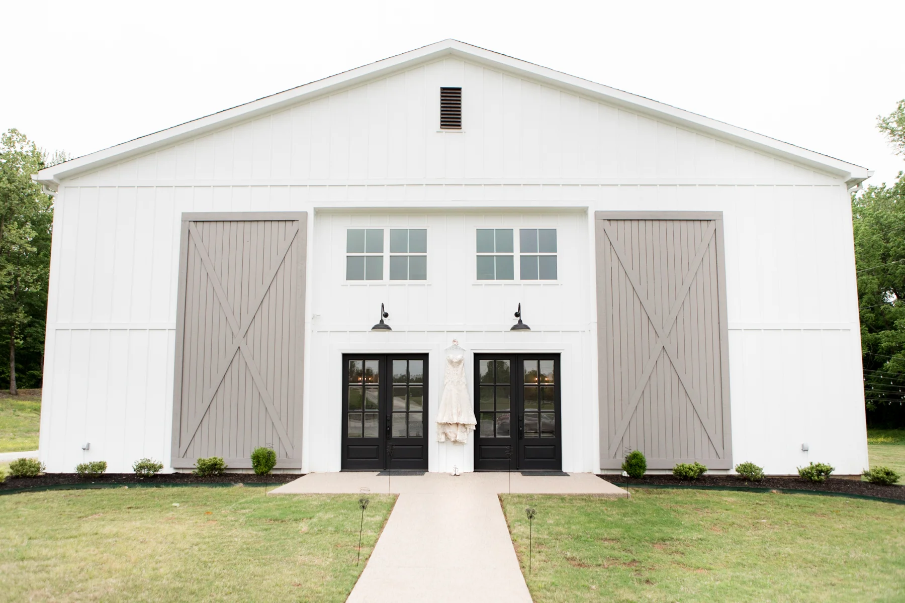 The-venue-at-white-oak-farms-wedding-nashville-wedding-photographers-0010.jpg