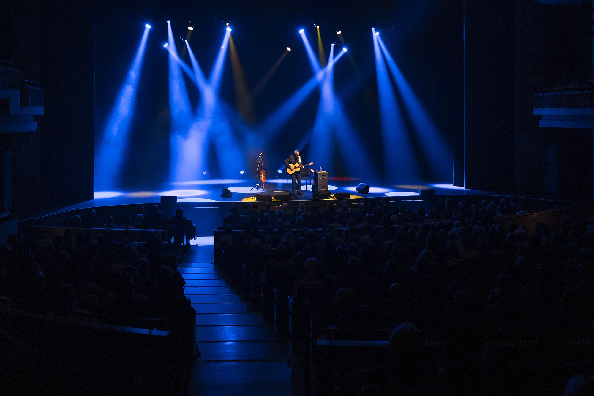 Adam Pulicicchio Photography-Sep-12-22-Tommy Emmanuel-PRINT-19.JPG