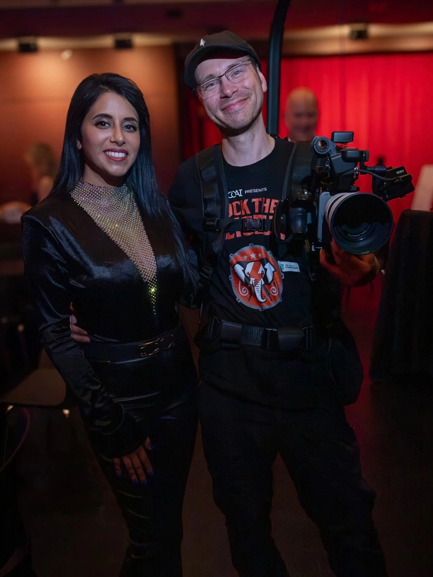 Who is this Mississauga power couple?? 🤔