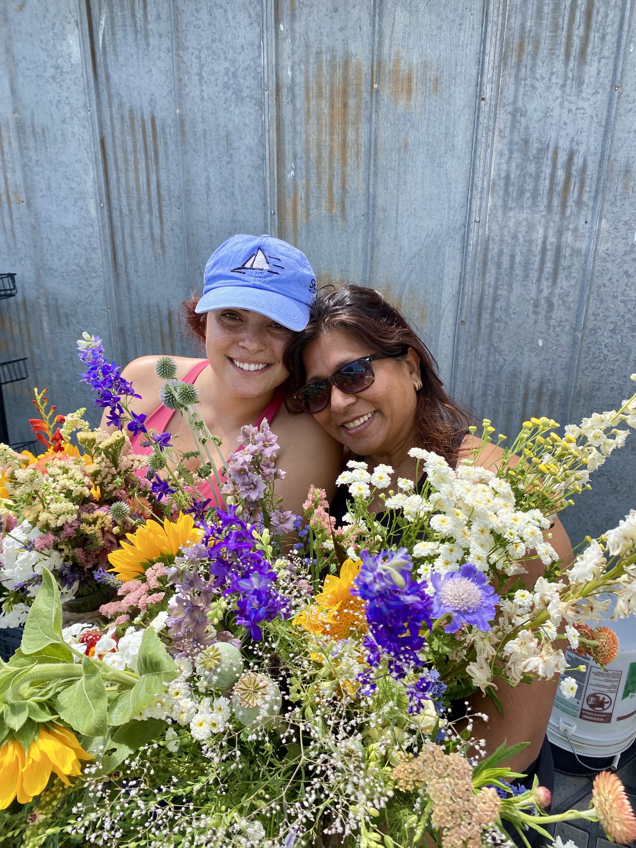 Sunday, July 19th 9:00-11:00a YOGA & BOUQUETS Artemis Flower Farm