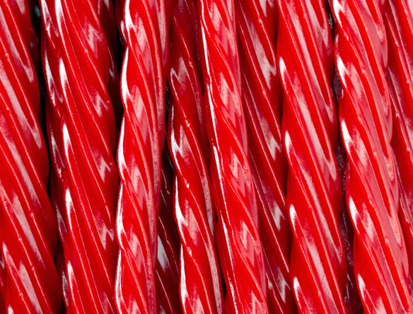 twizzlers-cherry-licorice-twists-ff-131429-w.jpg