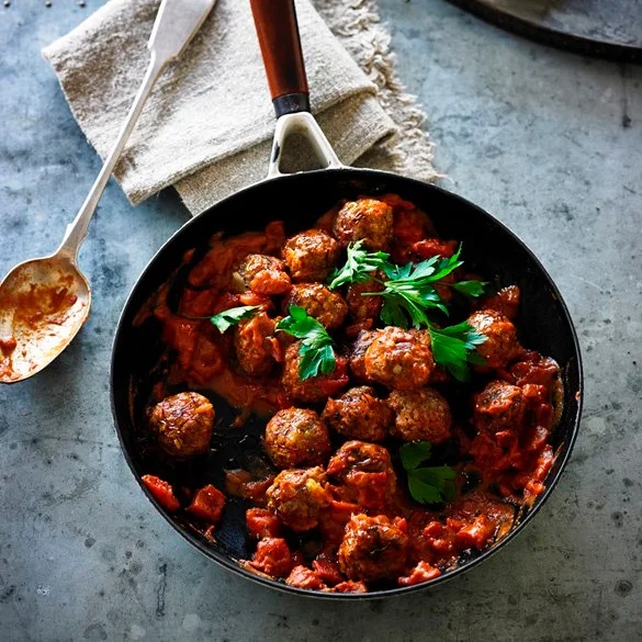 smoked-paprika-meatballs-with-saffron-and-tomato-sauce-2-lr.jpg