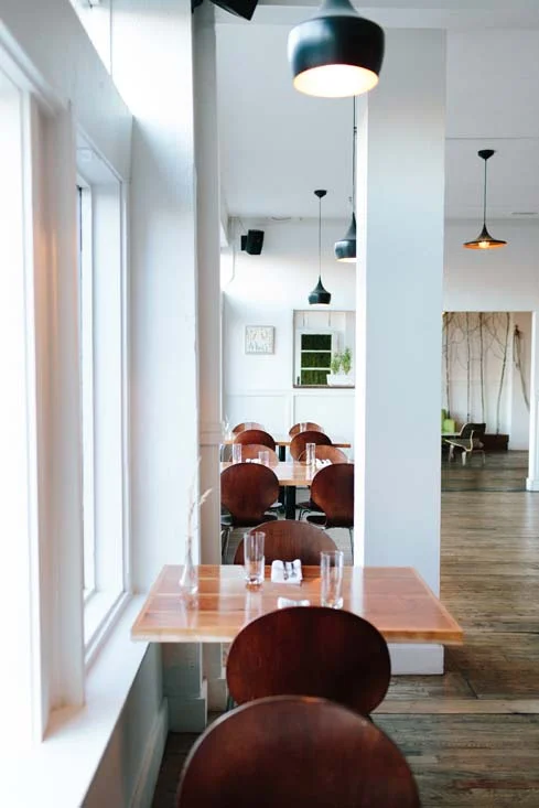 modern restaurant.jpg