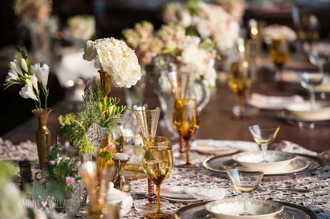 vintage table decor.jpg