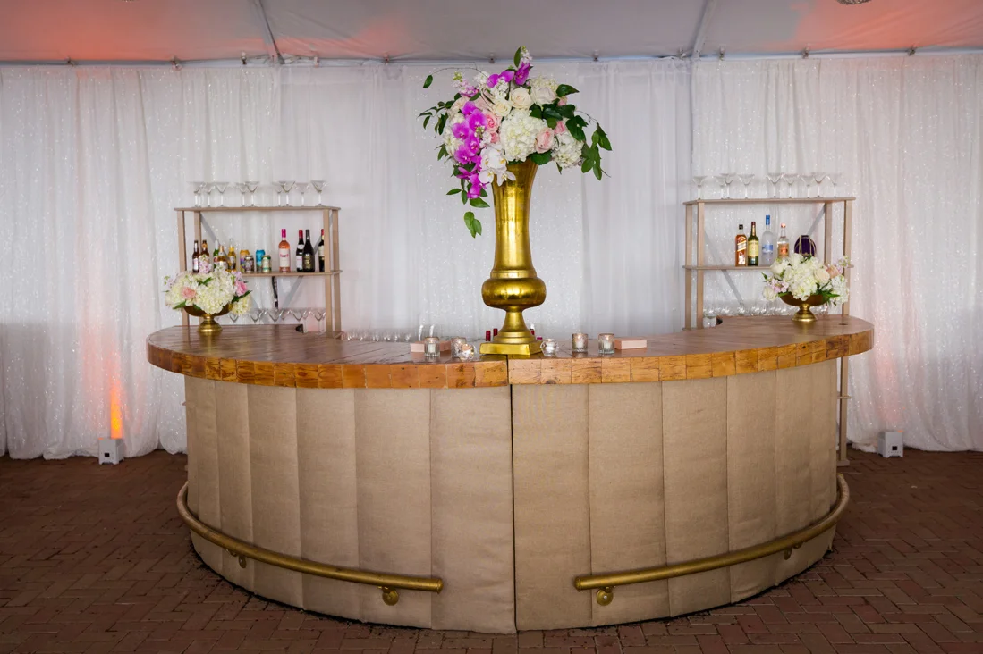 curved bar.jpg