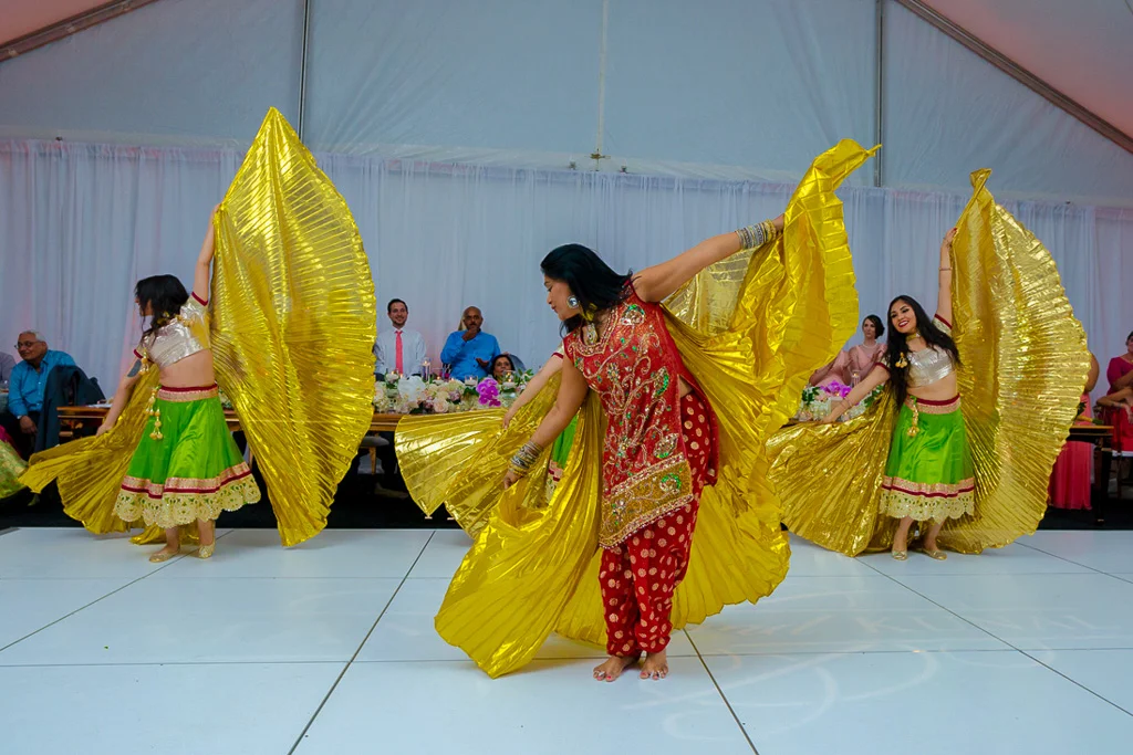bollywood dancers-2.jpg