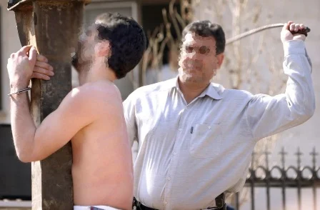 Bilden uppges visa prygel av Raif Badawi den 9 januari i år. Trots smärtan skrek han aldrig, berättade ögonvittnen. 