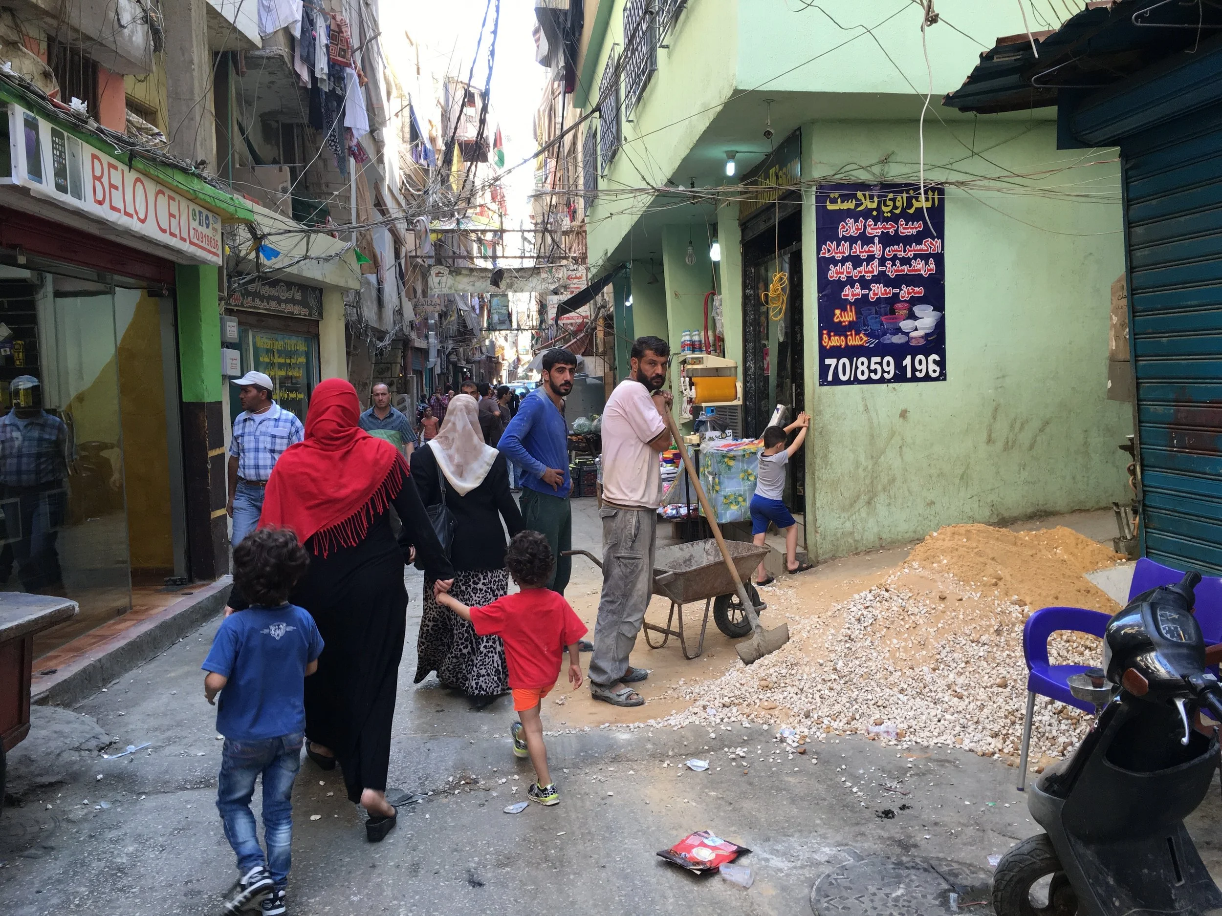 Flyktinglägret Shatila i Beirut, platsen för en massaker 1982. Här bor både utblottade palestinier och syrier idag. Foto: Bitte Hammargren 