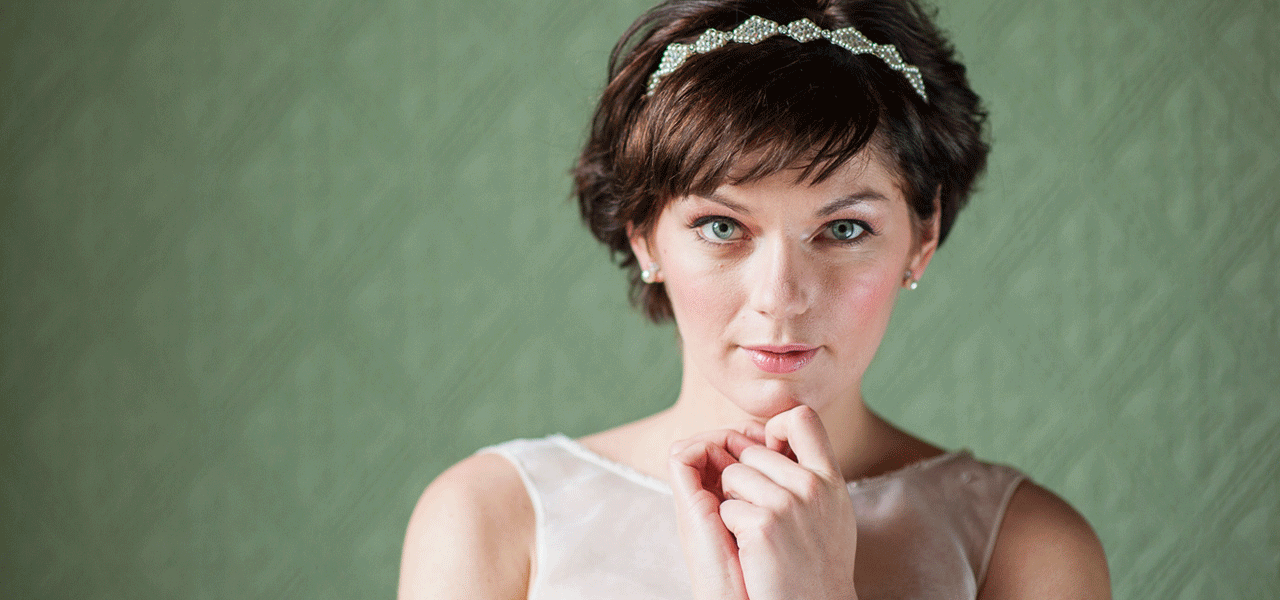 Lydia-Bridal-Headband-Hair-Accessories-By-Harriet.gif