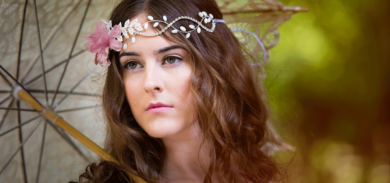 imogen-forehead-bridal-hair-accessories-by-harriet.gif