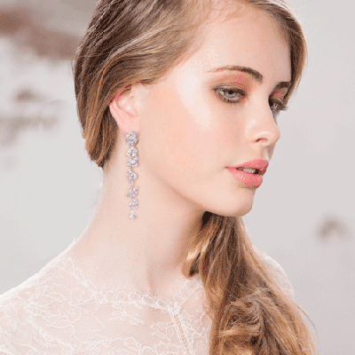 Earrings-Vegas-Lifestyle.gif