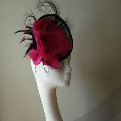 1%20Fascinator%20black%20disks%20and%20cerise%20flower.jpg