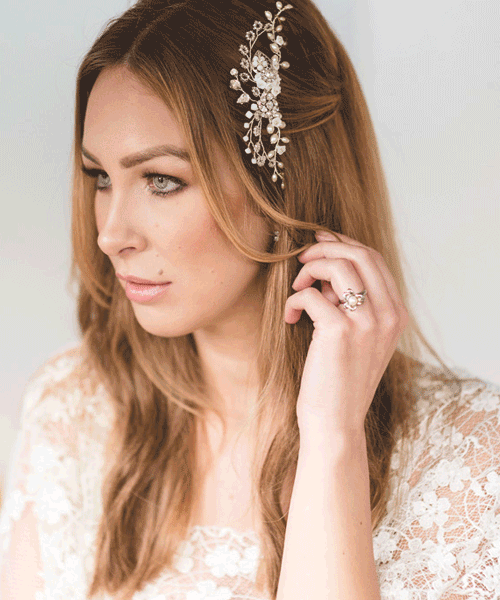 Ophelia-Comb-Lifestyle-Gif.gif