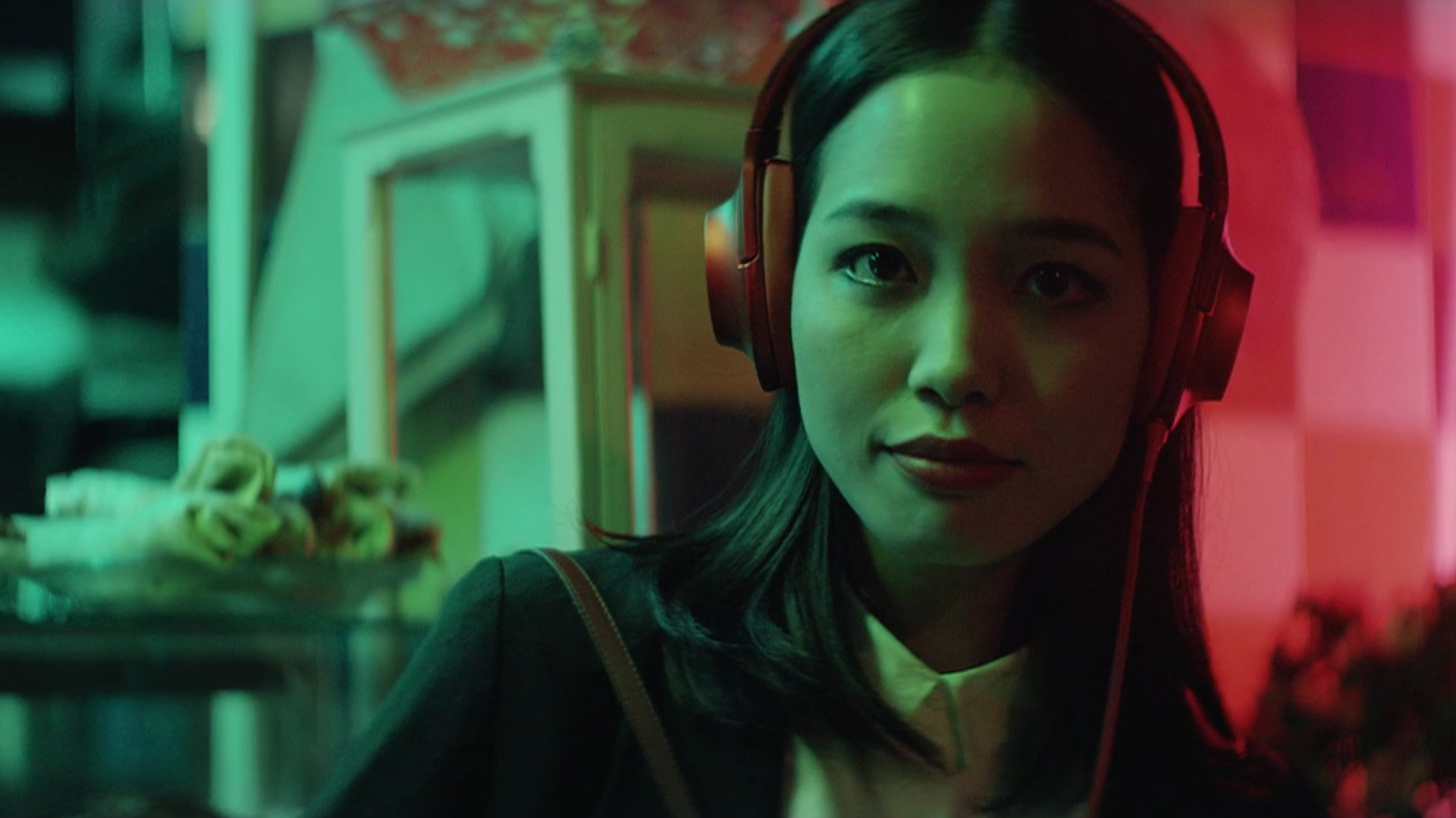 SONY_Hear On_F01.png