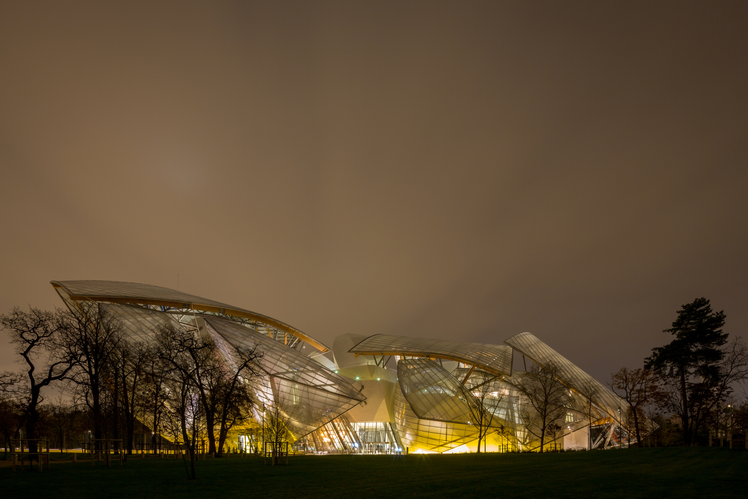    Frank GEHRY _ Fondation Louis VUITTON _ Paris   