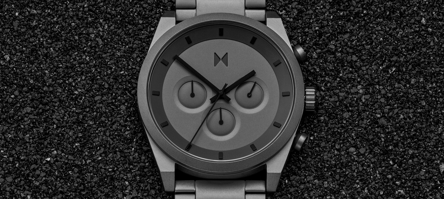 element-chronograph-watch-mvmt-large.jpg