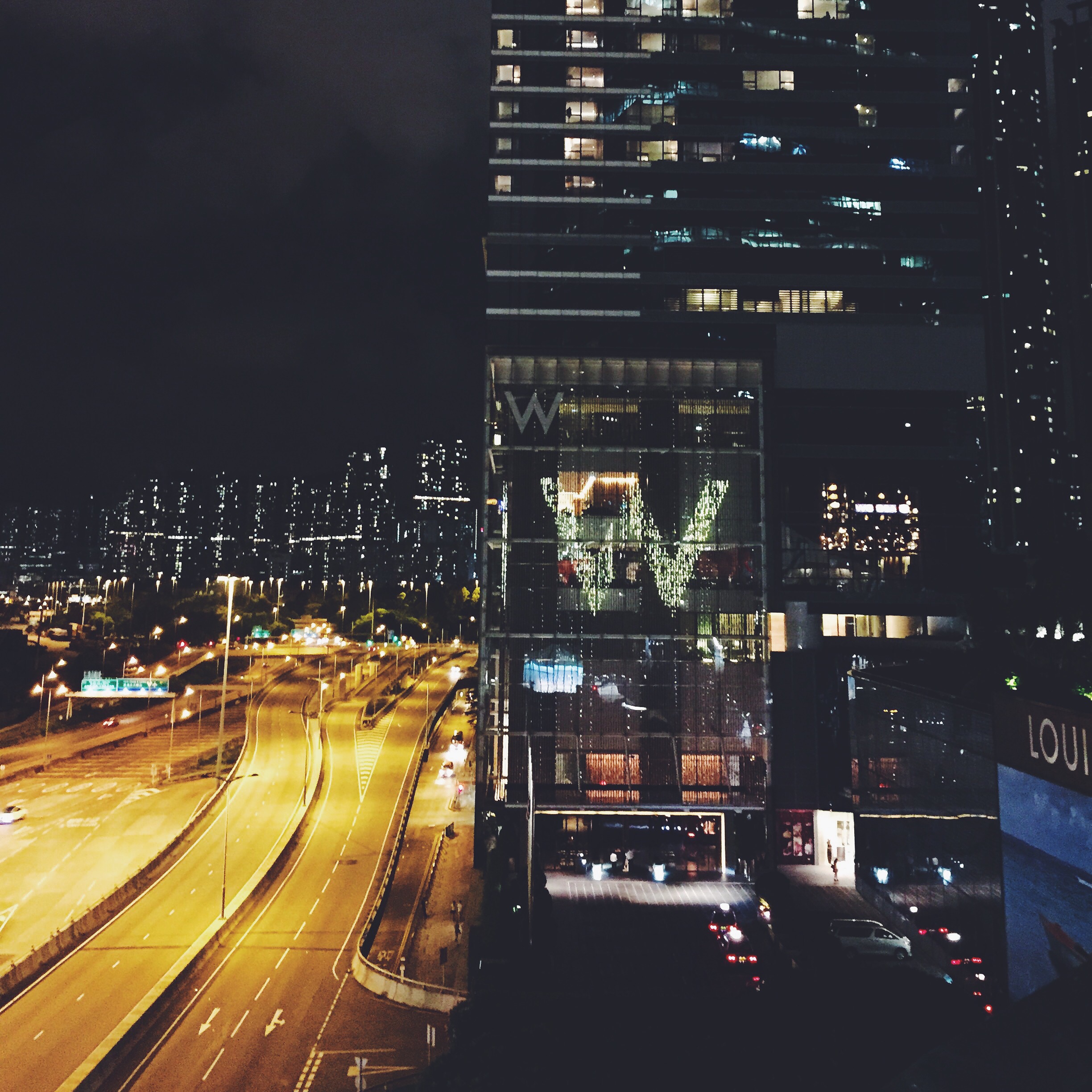 So many twinkling lights.