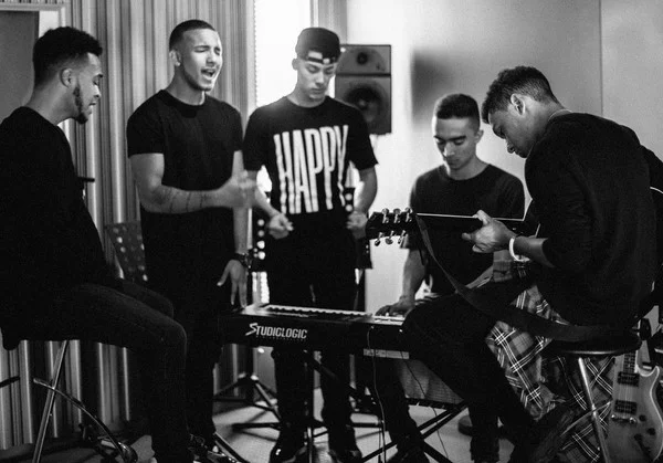 The band, which consists of Ben Sharples, Kaine Ofoeme, Akia Jones, Delleile Ankrah and Michael Welch, formed in 2011
