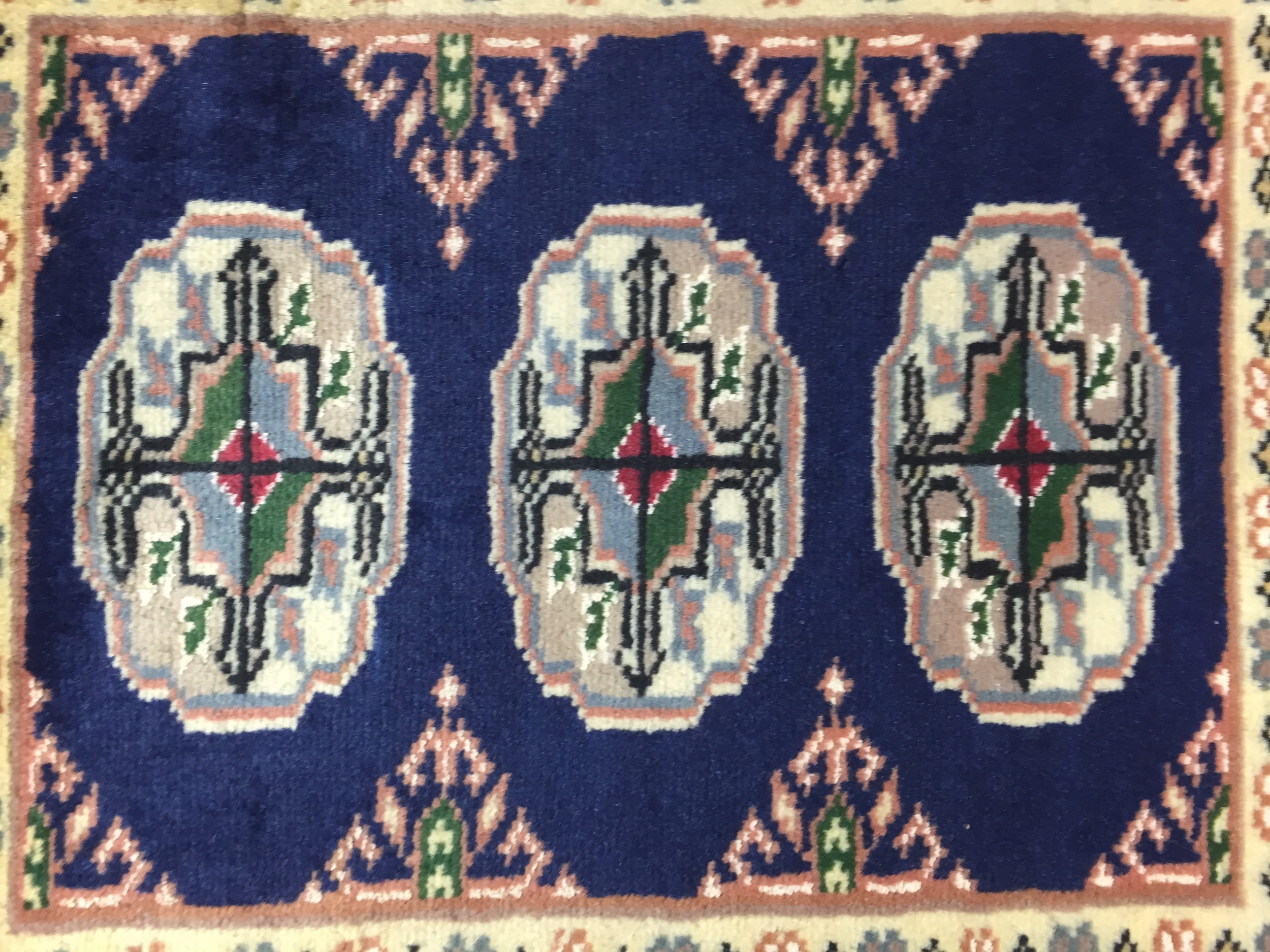 The Chesterfield Avon looking fantastic. If you have any questions about our rugs / your vehicle, please give us a call at 1-800-648-6679 or send us an email at customersupport@carpetrides.com or click the envelope at the top right hand corner of this page and access our "Contact us" form . 