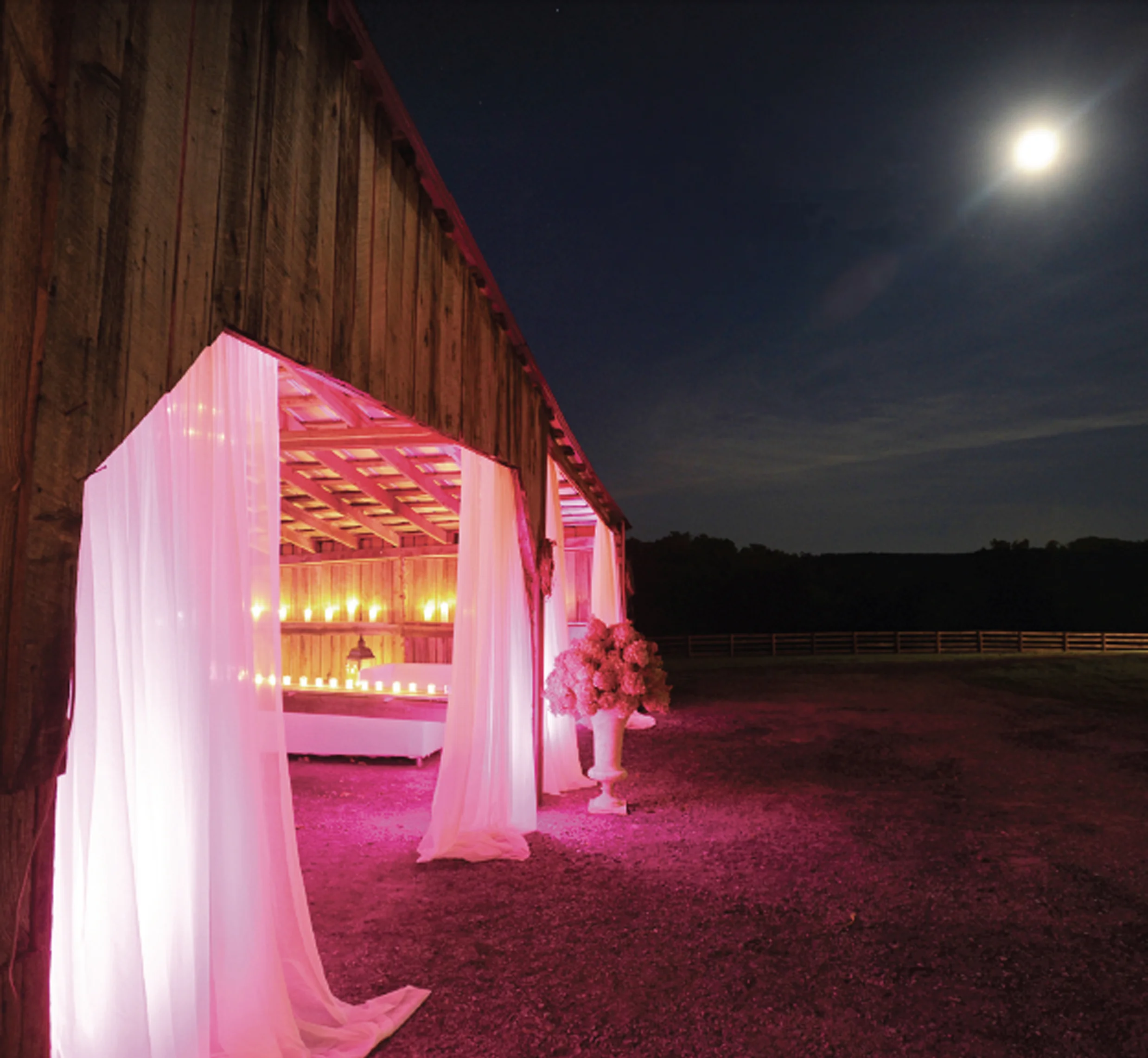 Barn-Lounge-Wedding-Scottsville-Events-Audio-Visual-The-AV-Company.jpg