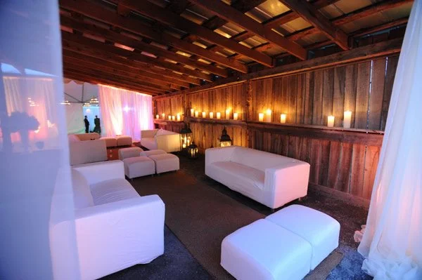 Transformation Tuesday: Barn Lounge
