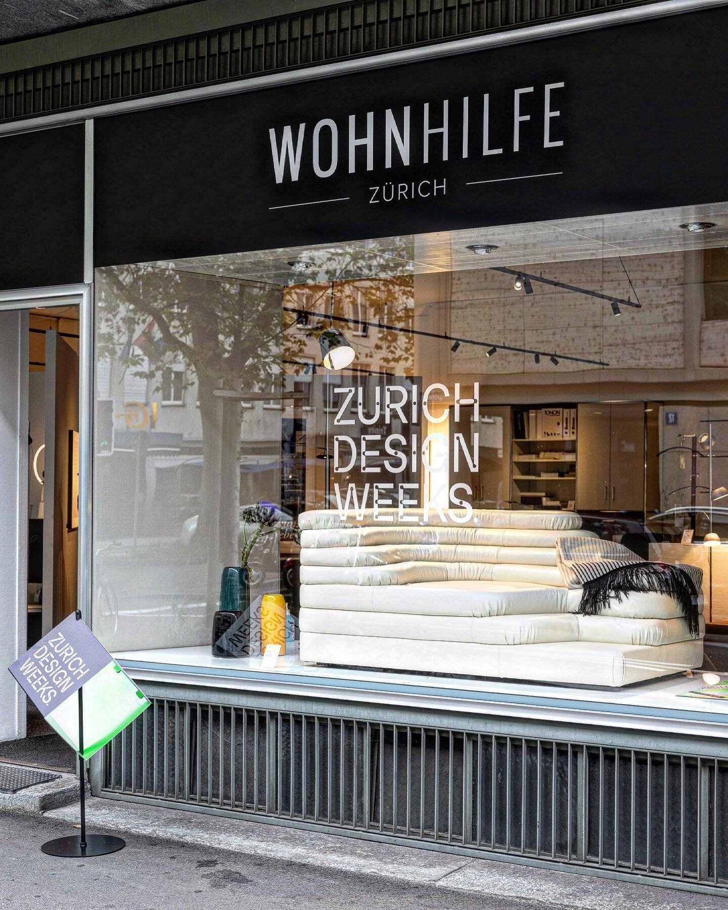 #Wohnhilfe is delighted to welcoming you during the @zurichdesignweeks. Discover our special exhibition in collaboration with @de_sede_official until September 19, 2023.

Open Monday to Friday from 10am to 6.30pm and Saturday from 10am to 4pm.

Clari