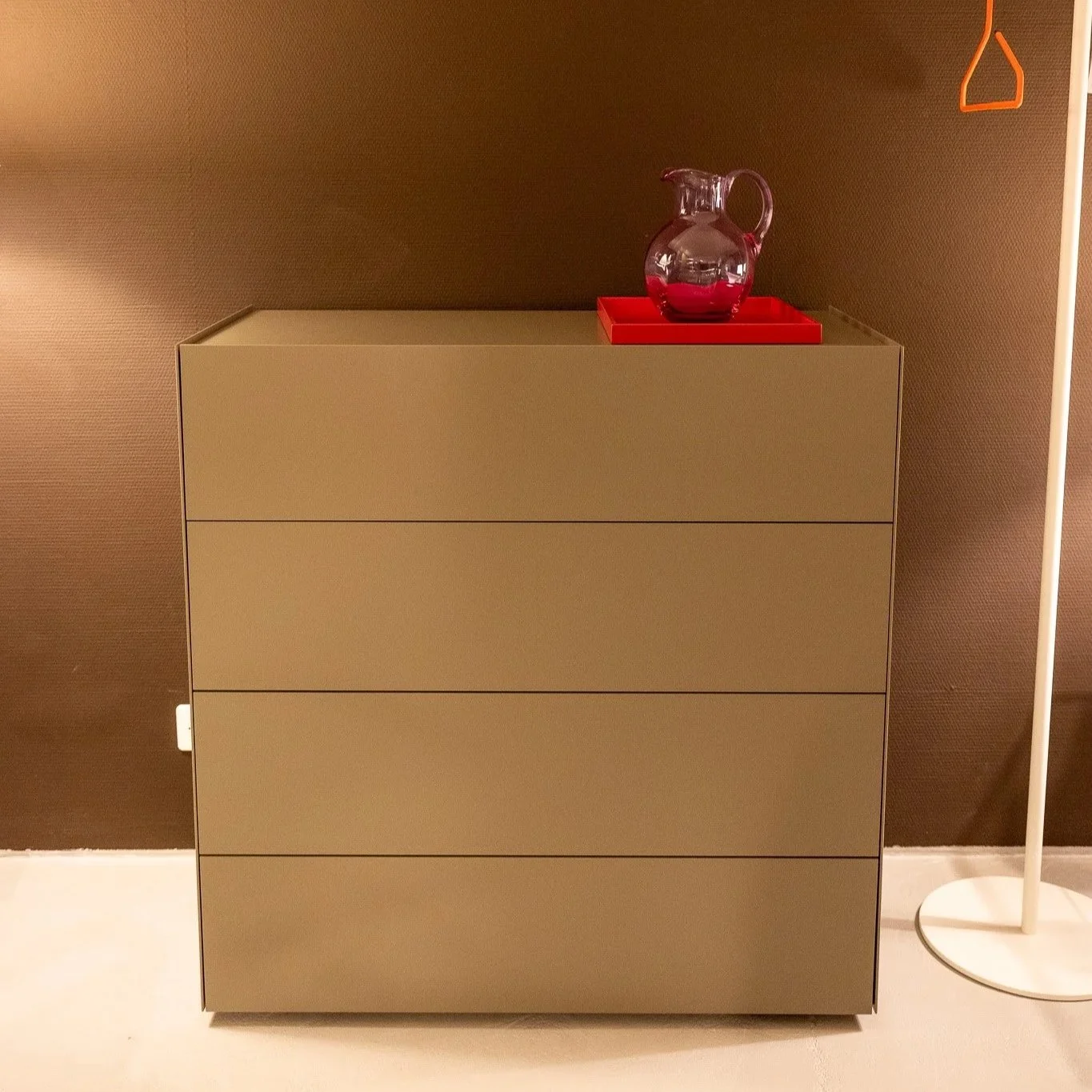 Kommode Start - CHF 1'210.– (-50%)