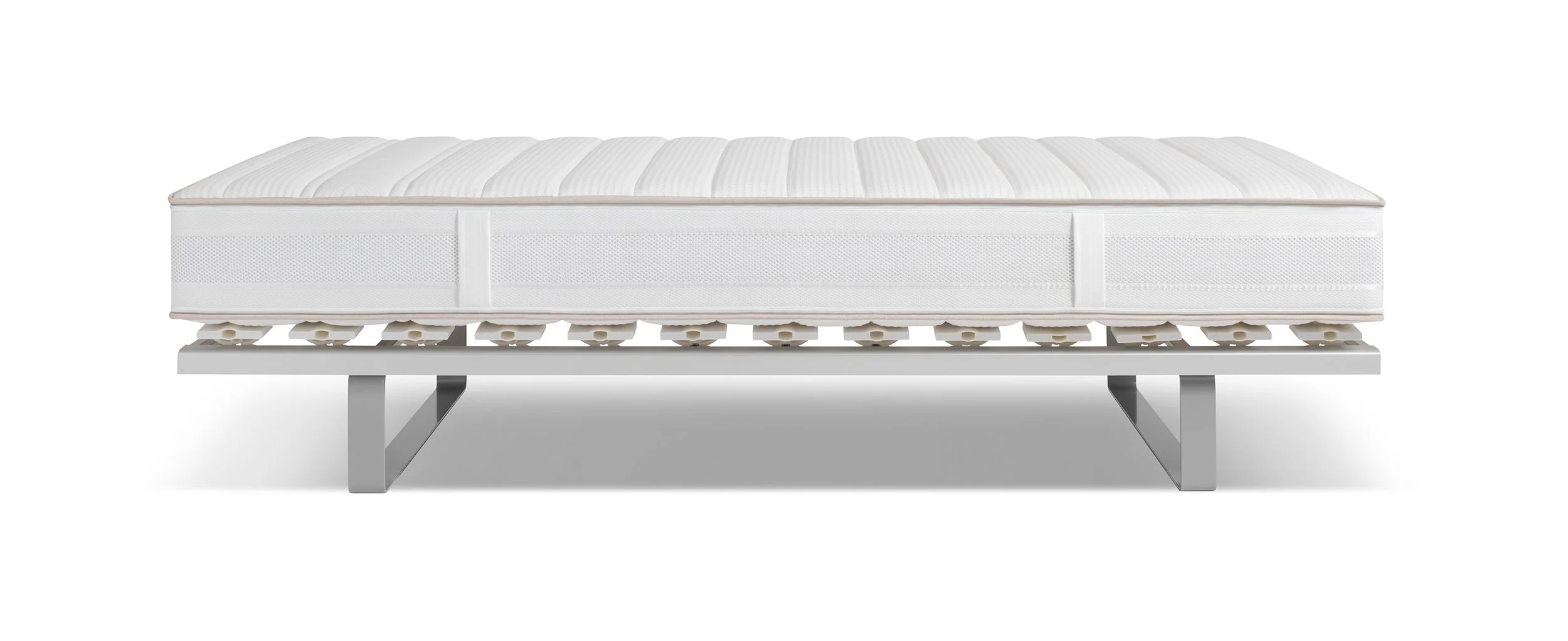 Systemaufnahme Grandessa Luxe + riposa Flex_von Seite.jpg