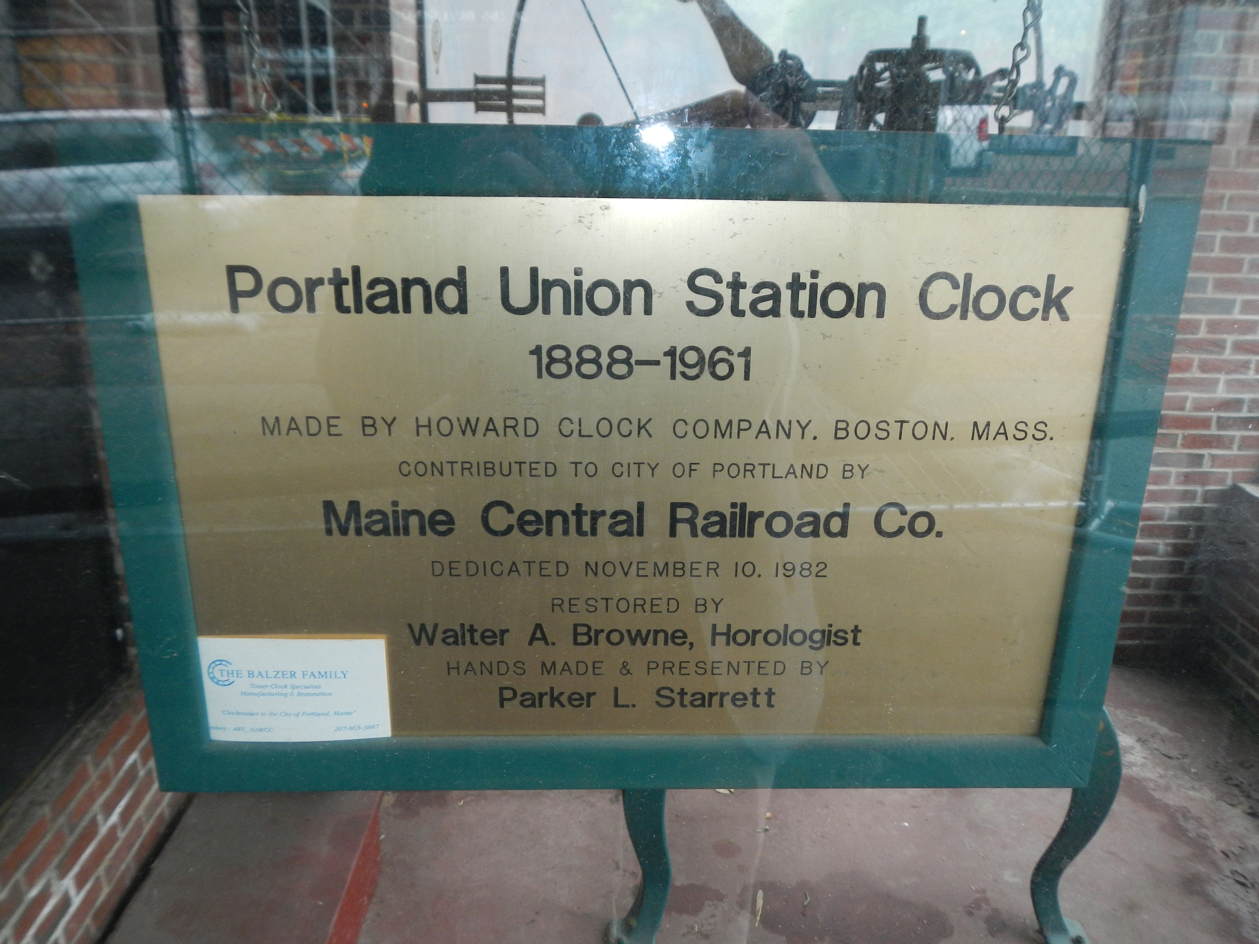 Porltand_Union_Station_Clock_Viewing_Plaque_2013.JPG