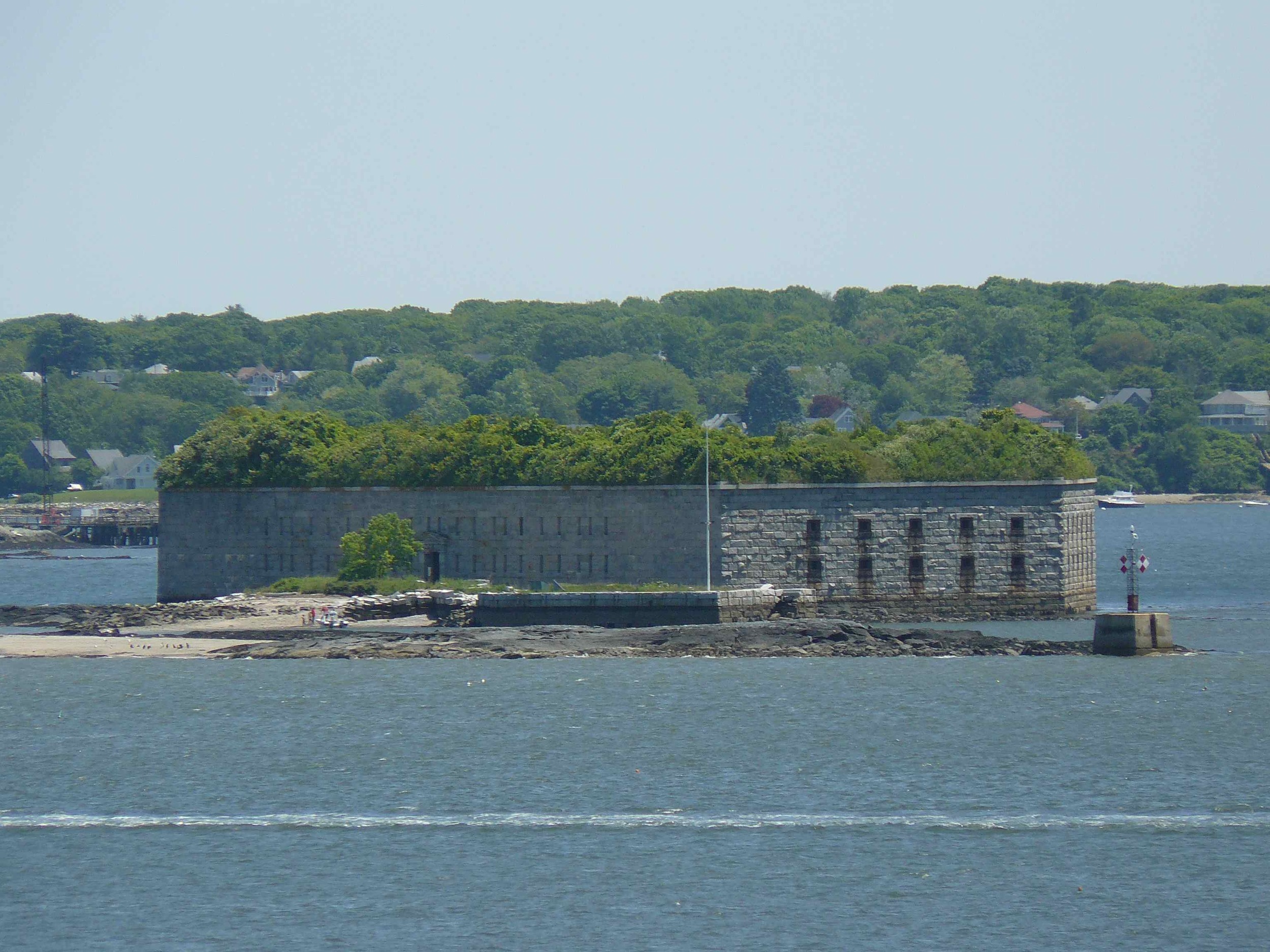 Fort_Gorges_July_2012_rear.jpg