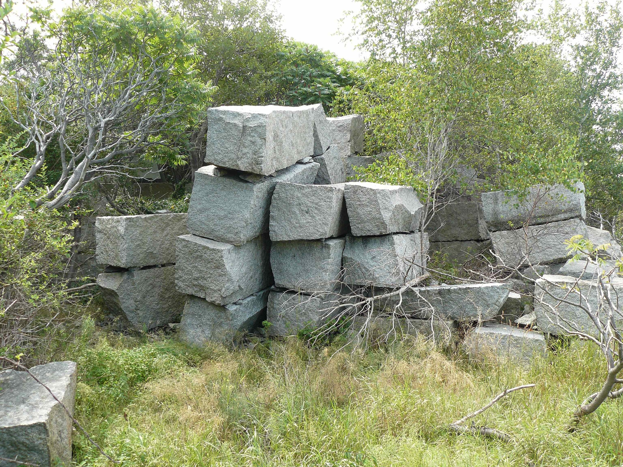 House_Island_July_2012_20_granite_blocks.JPG