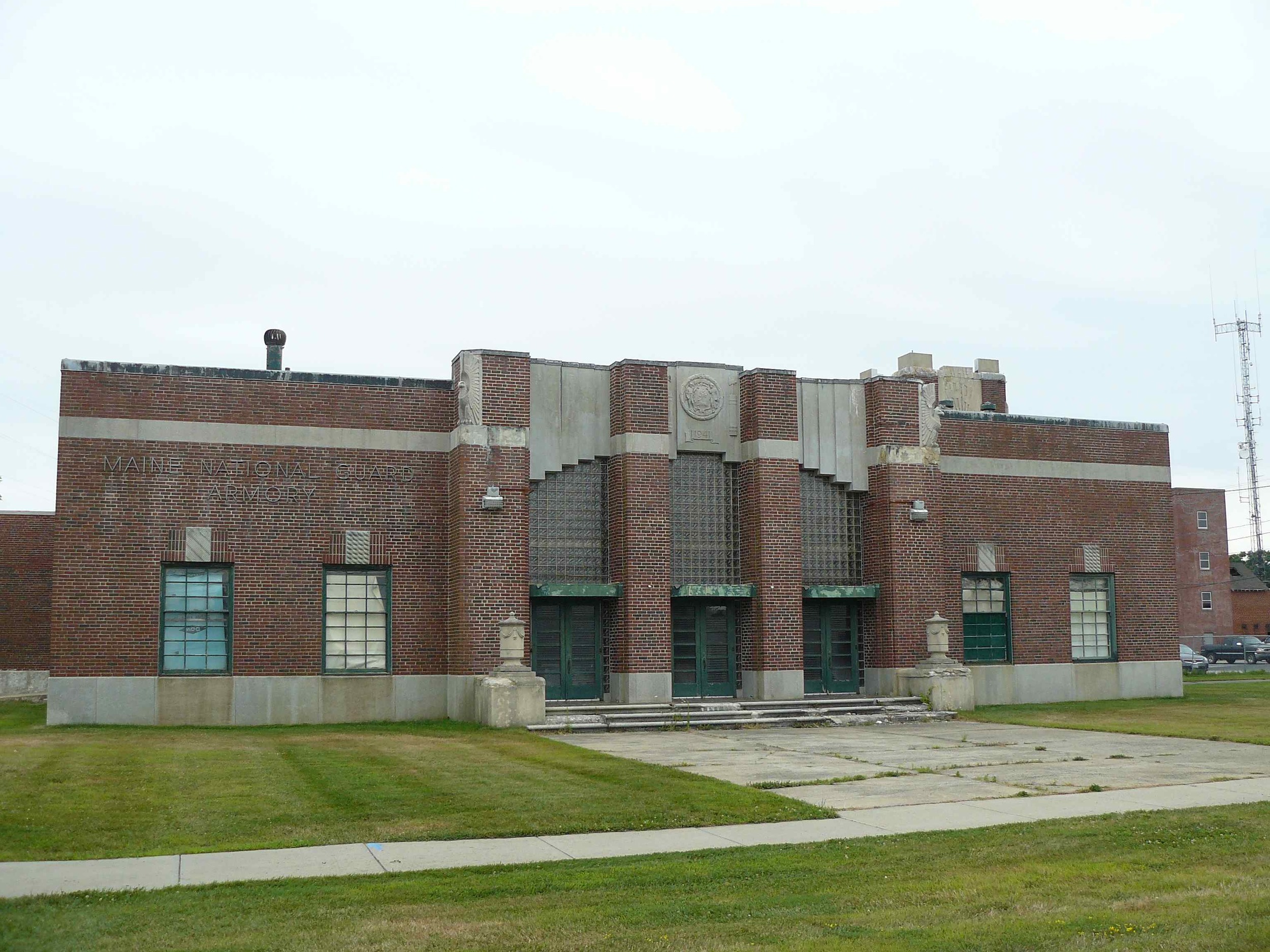 South_Portland_Armory_front.jpg