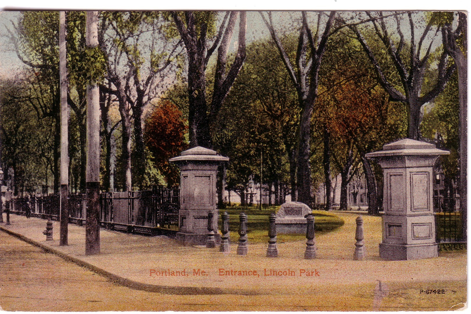 Entrance to Lincoln Park P169.jpg