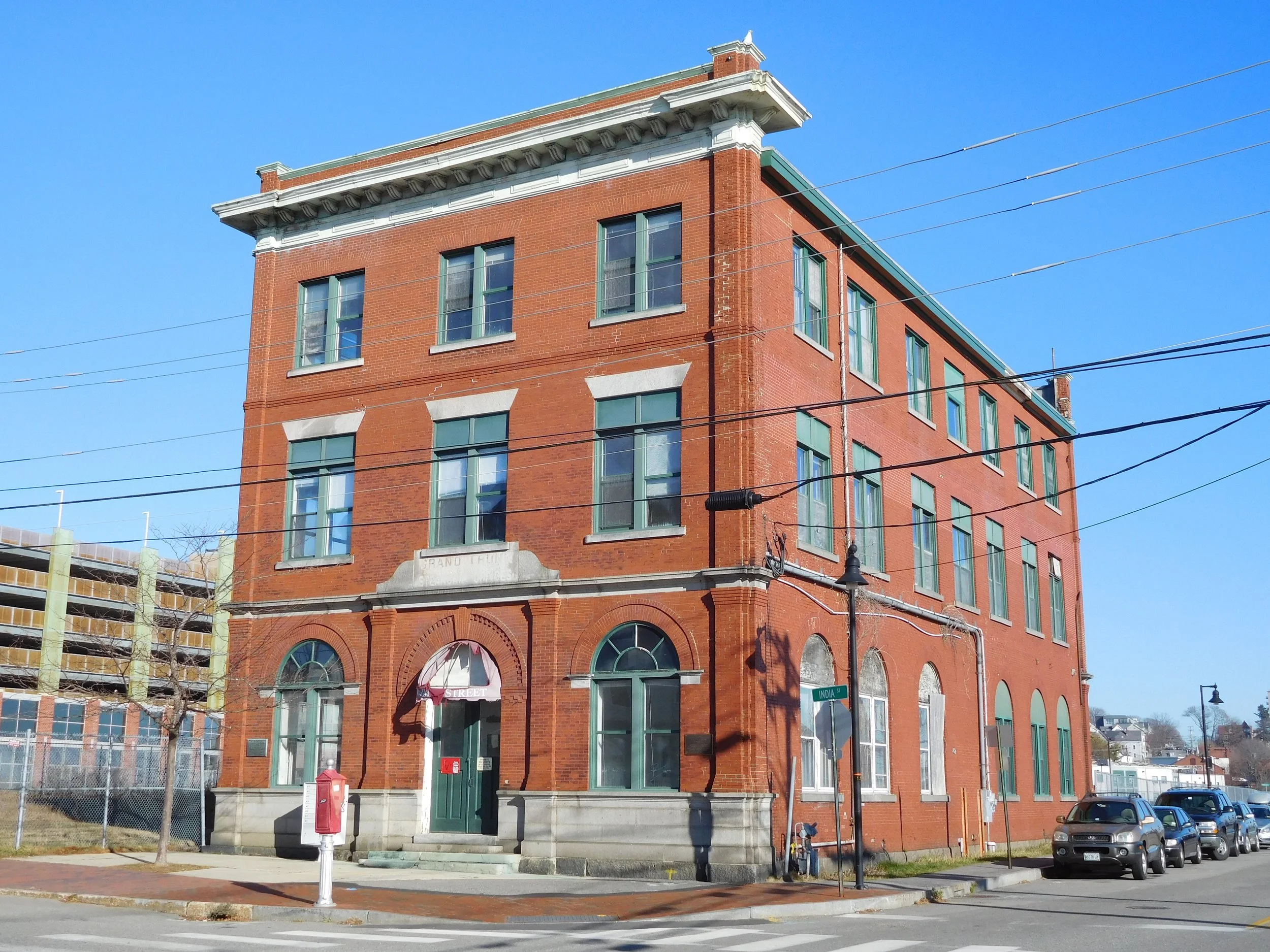 Portland_IndiaSt_1_Grand_Trunk_Office_2015.jpg