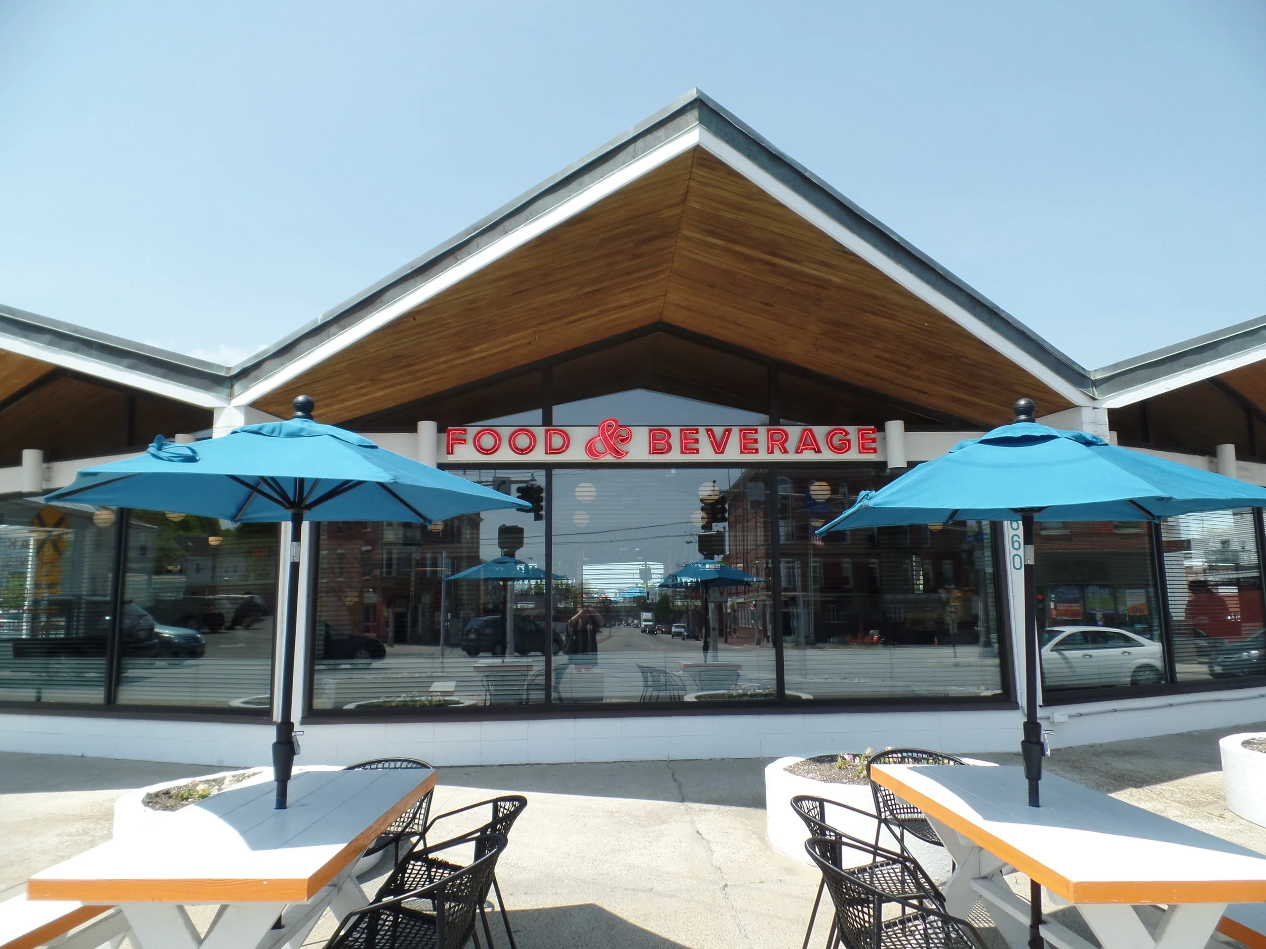 Woodford Food & Beverage: Resuscitating an Old Classic