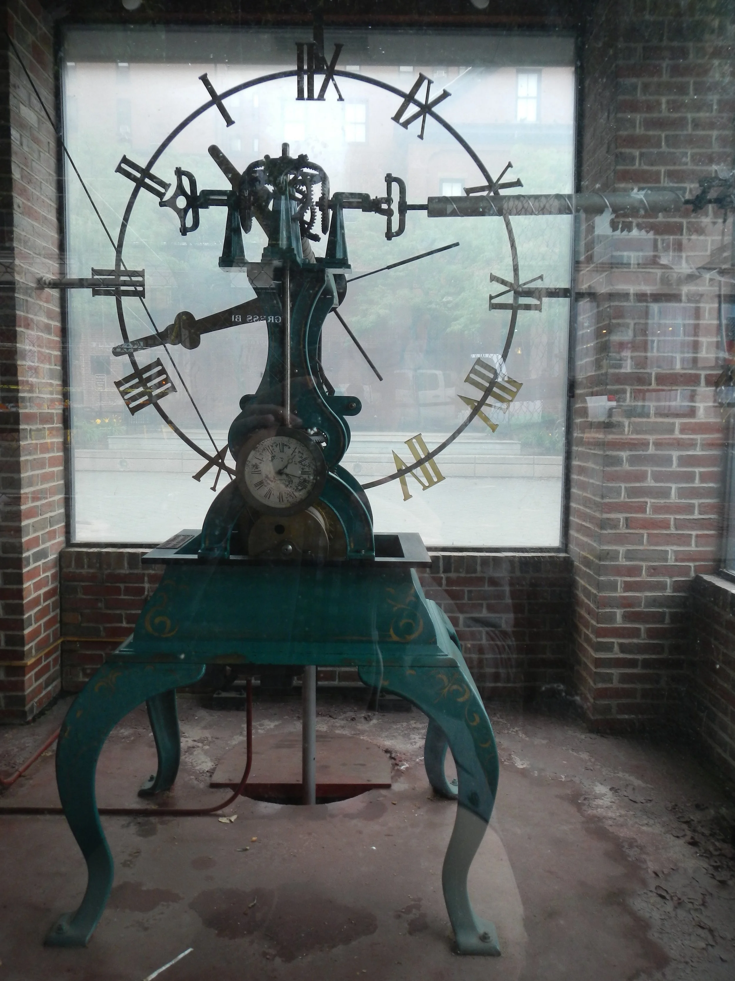Porltand_Union_Station_Clock_Viewing_Clock_2013.JPG