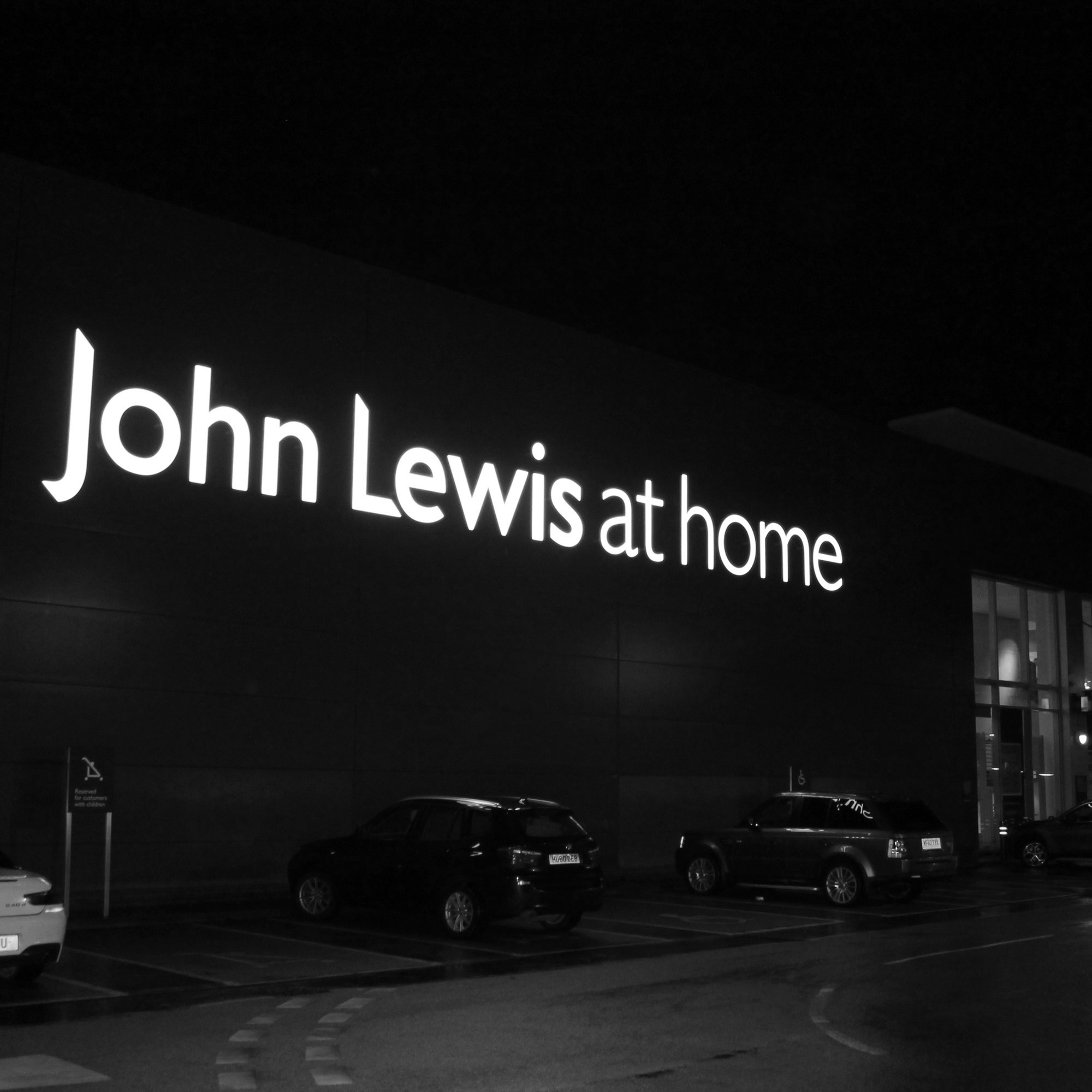 John-Lewis---Moz-The-Monster---Chester-Building-BW.jpg