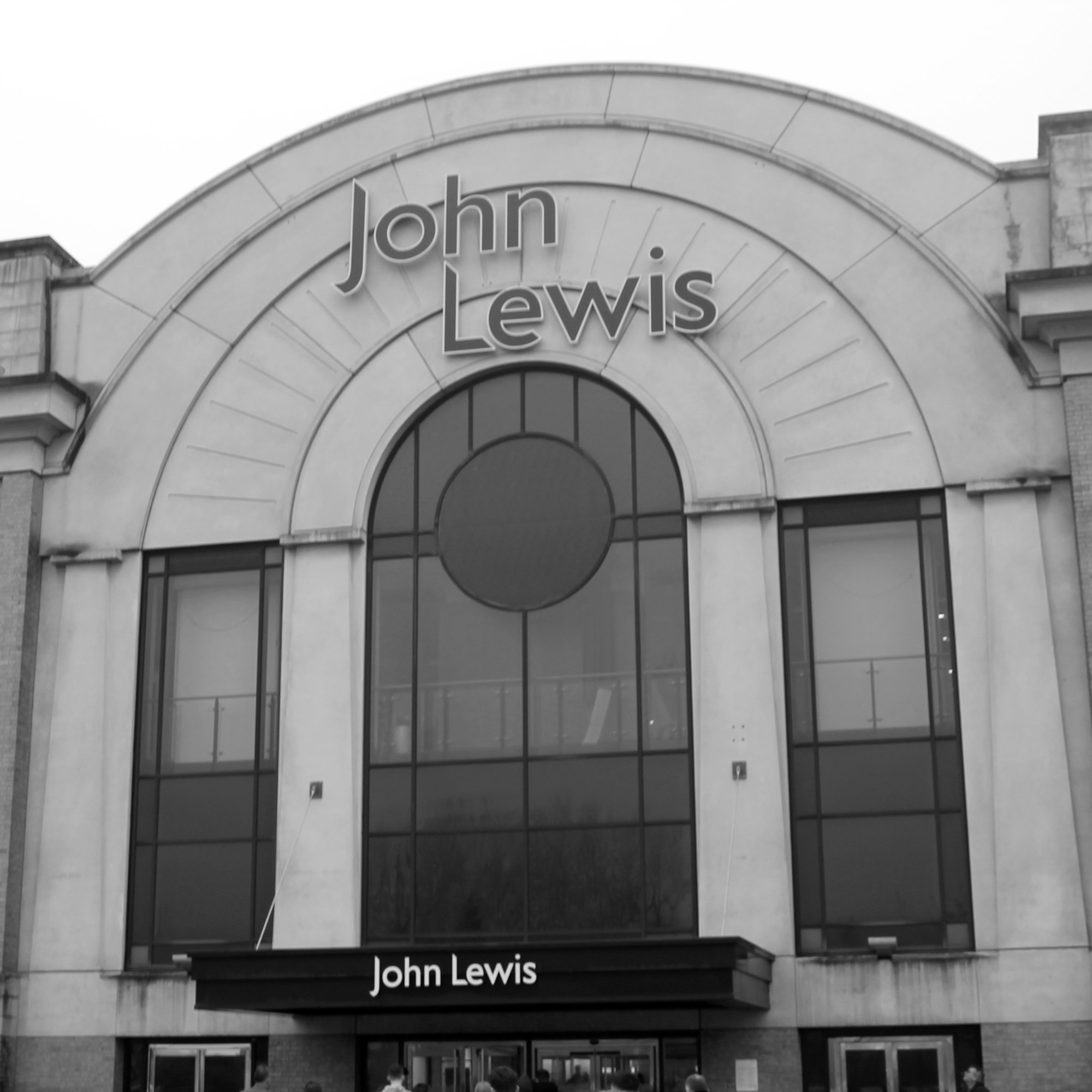 John-Lewis---Moz-The-Monster---Trafford-Building-BW.jpg