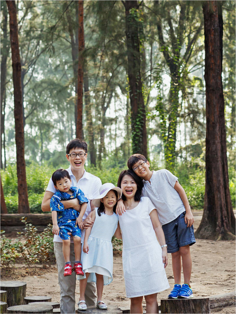 leongfamily_together002.jpg