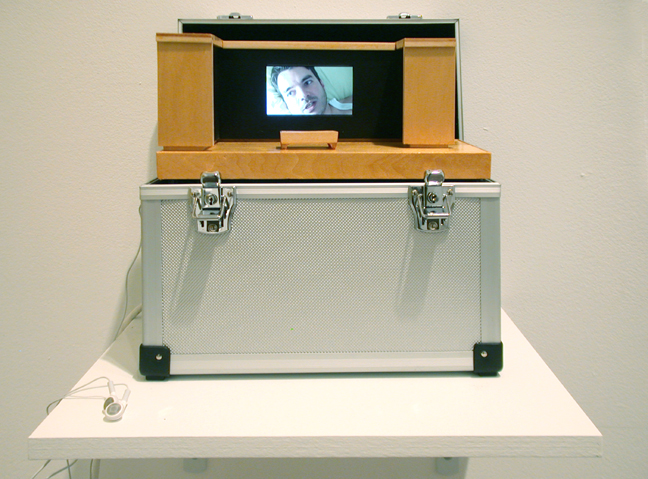 Video Lounge, Cyriaco Lopes,  REALDOLLAR, 2008.