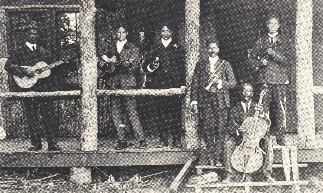  “Skyland Orchestra” (c. 1900) Black dance musicians at a summer resort in the Blue Ridge Mountains of Virginia (from: George Freeman. Pollock,  Skyland: The Heart of the Shenandoah National Park ) 