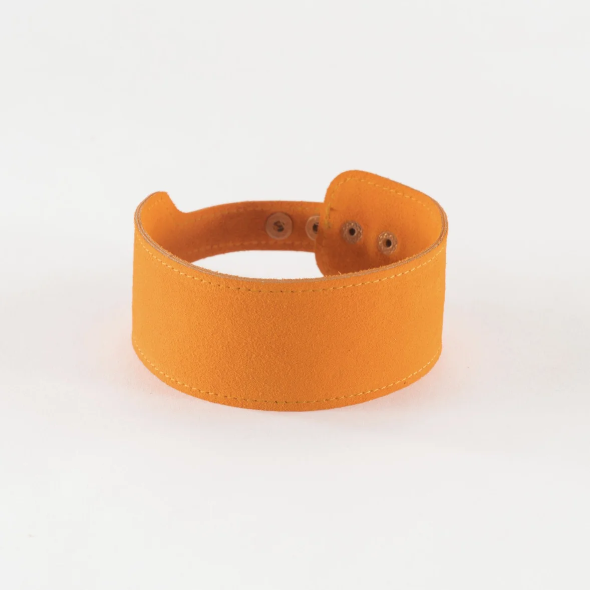 Yellow choker.jpg