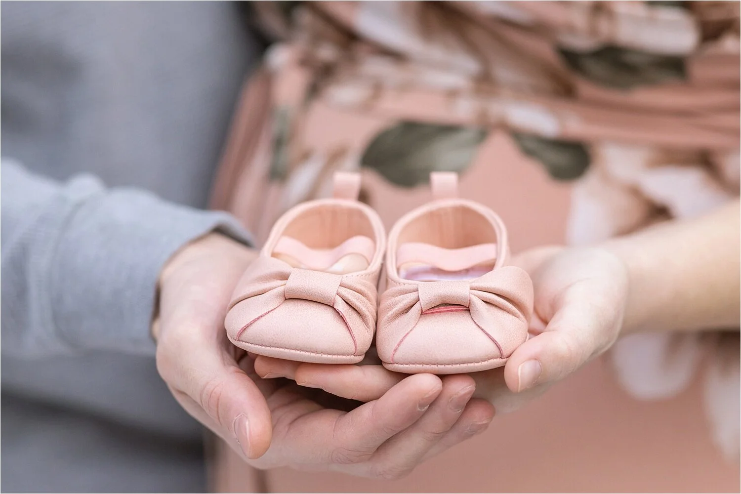 Jasmine + Will’s Winter Maternity Mini Session at Lanterman's Mill