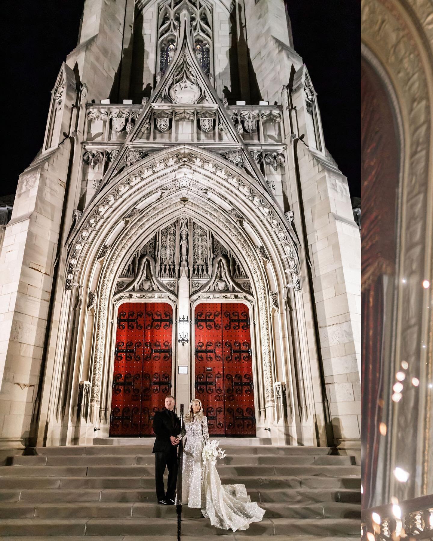 Congrats, Nina &amp; Scott!! 🤩💍

THIS stunning Pittsburgh wedding at @omniwilliampennhotel &amp; @heinzchapel was everything &amp; more! From Nina's absolutely gorgeous &amp; unique (and super heavy haha) wedding dress to her beautiful bouquet, cla