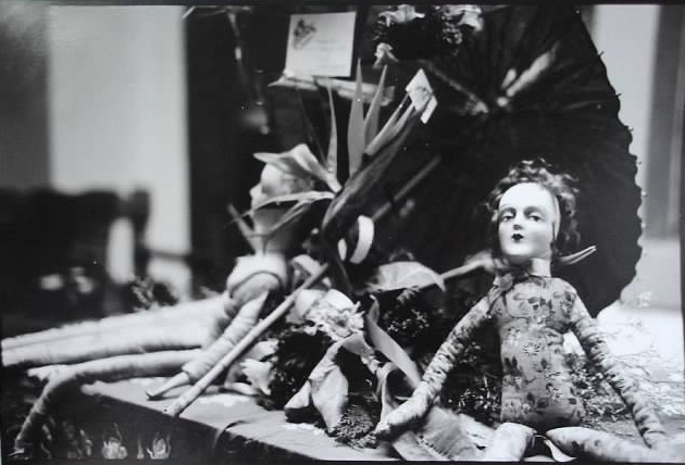 Dia de los muertos altar 2, Oaxaca, 2002